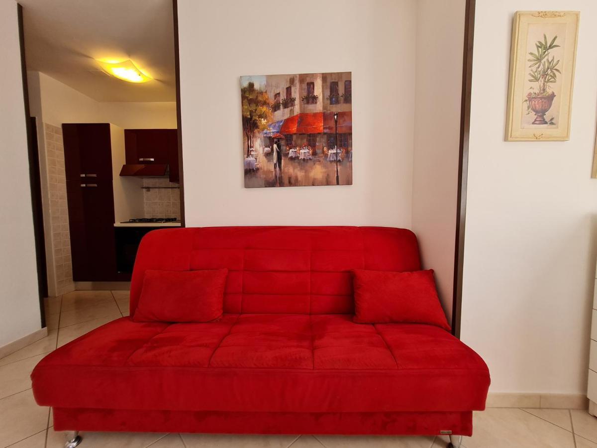 Easy Apartments Peschiera Пескиера дел Гарда Екстериор снимка