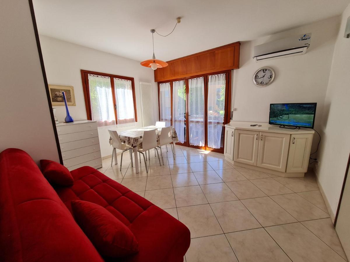 Easy Apartments Peschiera Пескиера дел Гарда Екстериор снимка