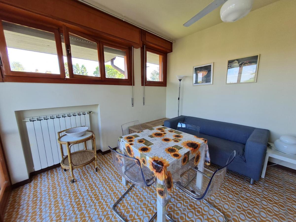 Easy Apartments Peschiera Пескиера дел Гарда Екстериор снимка