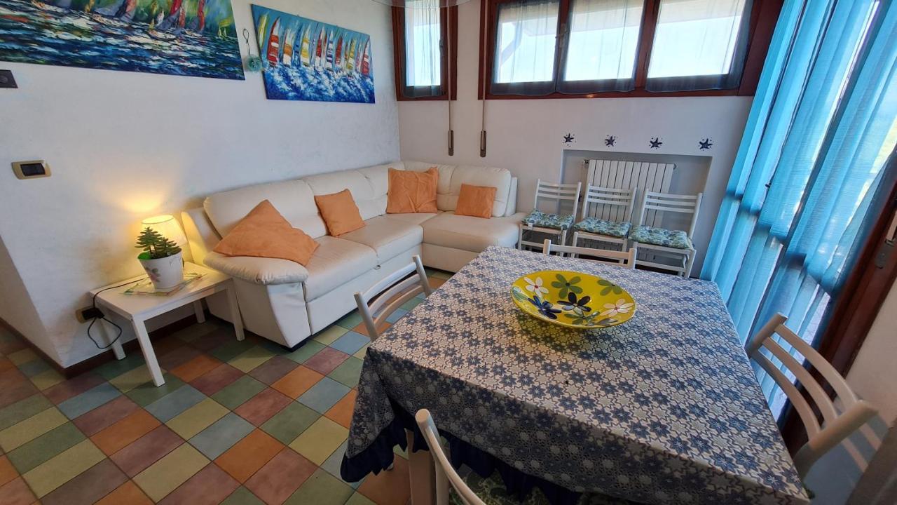 Easy Apartments Peschiera Пескиера дел Гарда Екстериор снимка