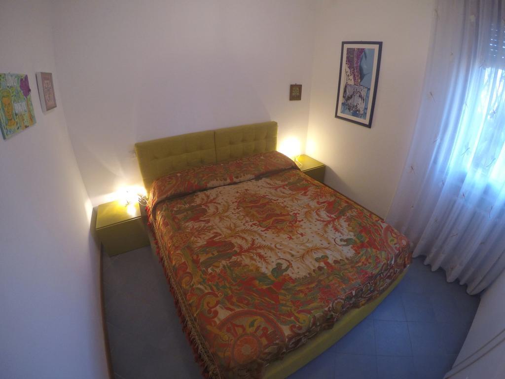 Easy Apartments Peschiera Пескиера дел Гарда Екстериор снимка