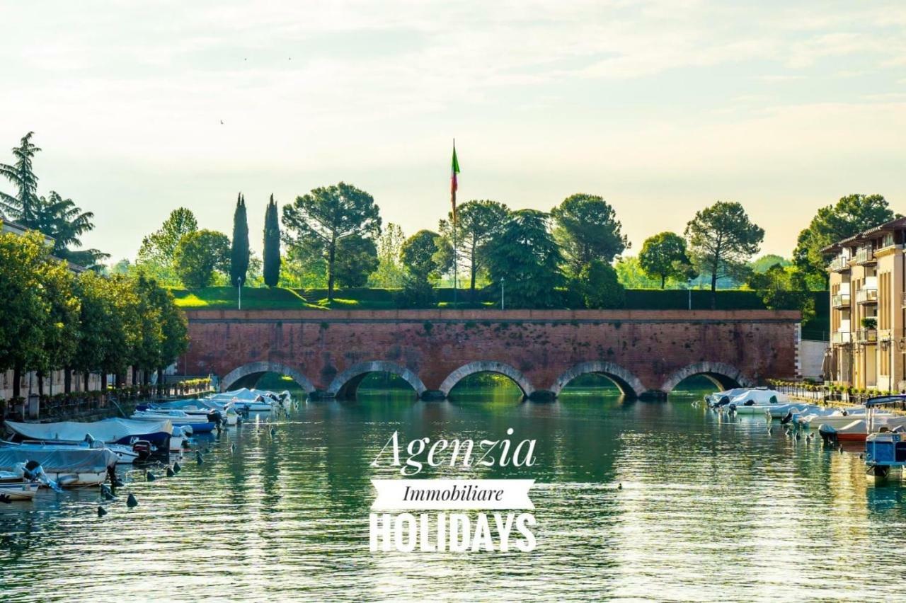 Easy Apartments Peschiera Пескиера дел Гарда Екстериор снимка