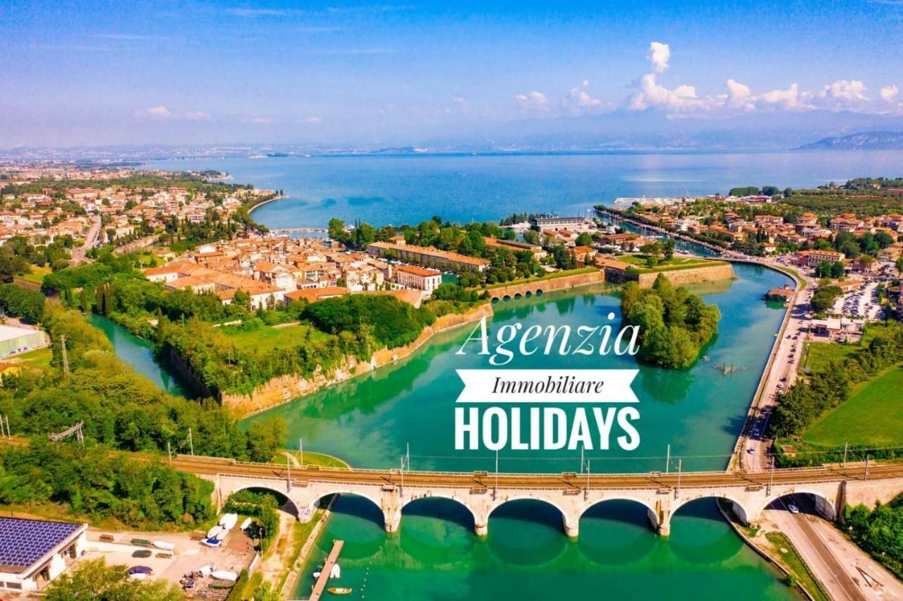Easy Apartments Peschiera Пескиера дел Гарда Екстериор снимка